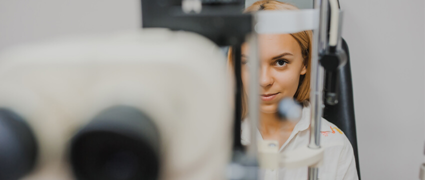 pros and cons laser eye surgery