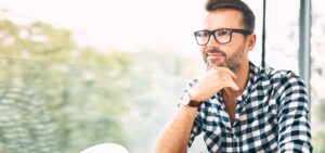 Header-reading-glasses-presbyopia-Eye-Laser-Specialist-Anton-Van-Heerden-Melbourne