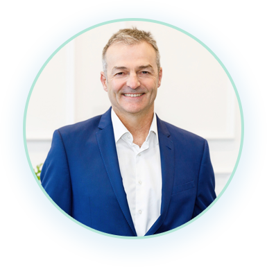 Dr Anton van Heerden